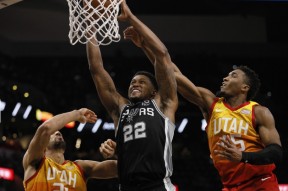 阿尔及利亚哈利夫会和杨柳比赛吗