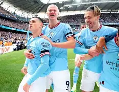 开云体育下载-利物浦主场惨败皇马，C罗梅开二度()  第1张